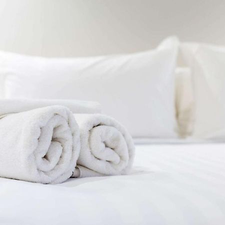Astoria Hotel Danville West Ngoại thất bức ảnh