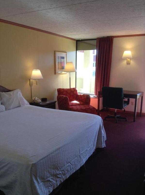 Astoria Hotel Danville West Ngoại thất bức ảnh
