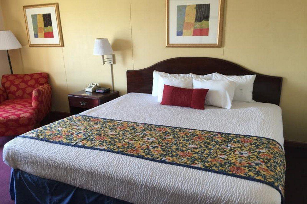 Astoria Hotel Danville West Ngoại thất bức ảnh
